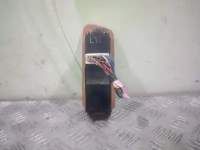 Pièce détachée automobile d'occasion COMMANDE DE LÈVE VITRE AVANT GAUCHE pour NISSAN MAXIMA QX (A32)  Références OEM IAM   