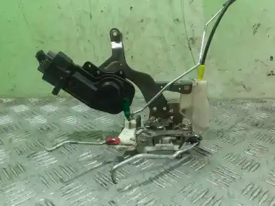 Second-hand car spare part left front door lock for peugeot 107 (pm_, pn_) 1.4 hdi oem iam references 