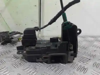 Second-hand car spare part left front door lock for opel astra gtc cosmo oem iam references 13220371