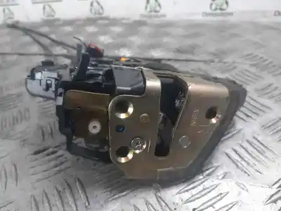 Peça sobressalente para automóvel em segunda mão fechadura da porta traseira direita por toyota corolla (_e12_) 1.4 d (nde120_) referências oem iam   