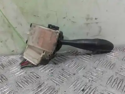 Peça sobressalente para automóvel em segunda mão comutador de luzes por toyota corolla (e12) 2.0 d-4d linea luna berlina referências oem iam 02190