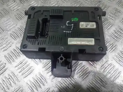 Peça sobressalente para automóvel em segunda mão módulo eletrônico por renault clio iii pack dynamique referências oem iam 8200652285