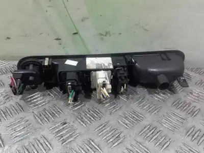 Second-hand car spare part left front power window switch for renault espace iv (jk0) 2.0 dynamique [2.0 ltr. - 110 kw dci diesel fap] oem iam references 0012126  