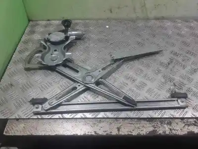 Автозапчастина б/у регулятор переднього правого скла для TOYOTA YARIS (KSP9/SCP9/NLP9) Básico 90 CV / 66 KW Посилання на OEM IAM 973582100  2 PINS