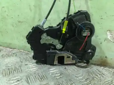 Second-hand car spare part front right door lock for toyota corolla (e12) 1.6 16v oem iam references   