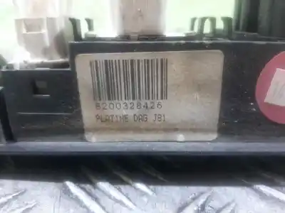 Second-hand car spare part left front power window switch for renault espace iv (jk0) authentique oem iam references 8200328426  0012126