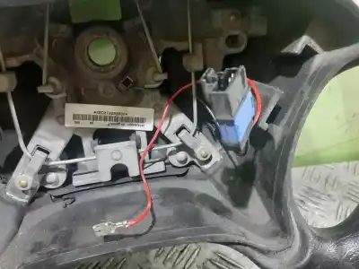 Peça sobressalente para automóvel em segunda mão Volante por CITROEN BERLINGO 1.9 D Multispace Referências OEM IAM 96433645XT  