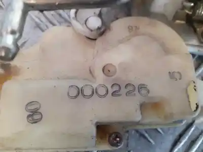 Pezzo di ricambio per auto di seconda mano serratura porta anteriore destra per toyota yaris (ncp1/nlp1/scp1) 1.3 16v cat riferimenti oem iam 000226  