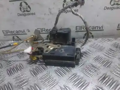 Second-hand car spare part left front door lock for ssangyong rexton 270 xvt limited oem iam references   