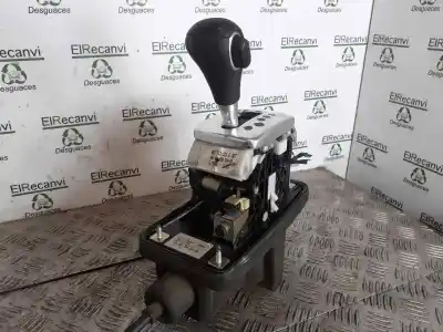 Pezzo di ricambio per auto di seconda mano leva del cambio per audi a4 avant (8e) 2.5 tdi (114kw) riferimenti oem iam 8e1713111g 8e1713041g 40046026550405