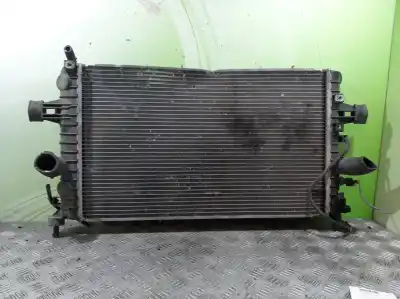 Pièce détachée automobile d'occasion Radiateur D'eau pour OPEL ASTRA H BERLINA 1.6 16V CAT Références OEM IAM 13170110  