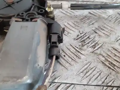 İkinci el araba yedek parçası arka sol cam regülatörü için renault megane scénic (ja0/1_) 1.6 16v (ja0b ja04 ja11 ja00) oem iam referansları 400314a  2 pins