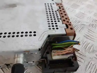Recambio de automóvil de segunda mano de SISTEMA AUDIO / RADIO CD para PEUGEOT 1007  referencias OEM IAM 96545978XT  CAJA PAU 12/05