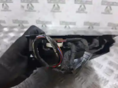 Pièce détachée automobile d'occasion Lumière Intérieure pour BMW SERIE 1 BERLINA (E81/E87) 118d Références OEM IAM 913747901  