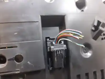 Peça sobressalente para automóvel em segunda mão quadrante por bmw serie 1 berlina (e81/e87) 118d referências oem iam 102495284  