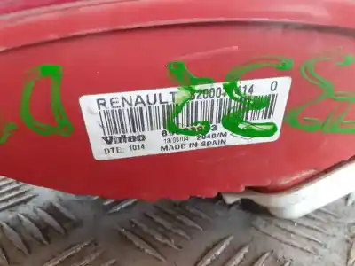 Автозапчастина б/у правий ліхтар для renault clio ii fase ii (b/cb0) authentique посилання на oem iam 8200071414  
