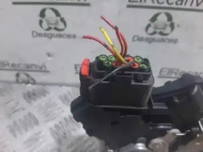 Peça sobressalente para automóvel em segunda mão fechadura da porta dianteira direita por mazda 5 (cr19) 2.0 cd (cr19) referências oem iam 023551160  