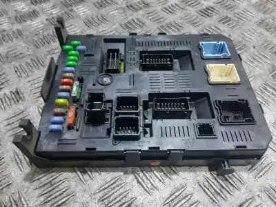 Second-hand car spare part fuse box unit for citroen c4 berlina collection oem iam references 9660105980 h0501110605 