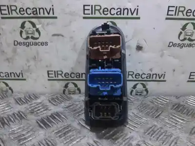 Second-hand car spare part LEFT FRONT POWER WINDOW SWITCH for RENAULT CLIO III GRANDTOUR (KR0/1_)  OEM IAM references 8200356541  