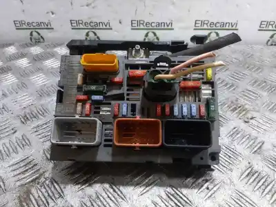 Piesă de schimb auto la mâna a doua panou siguranțe pentru peugeot 308 confort referințe oem iam 9664706280  
