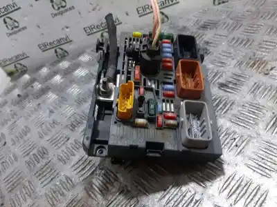 Piesă de schimb auto la mâna a doua panou siguranțe pentru peugeot 308 confort referințe oem iam 9664706280  