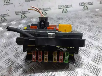 Piesă de schimb auto la mâna a doua panou siguranțe pentru peugeot 308 confort referințe oem iam 9664706280  