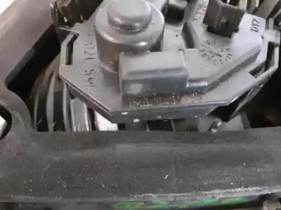 Pezzo di ricambio per auto di seconda mano luci posteriori destra per seat leon (1m1) 1.9 tdi riferimenti oem iam 1m6945258  