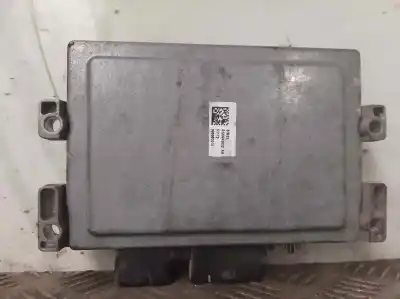 Tweedehands auto-onderdeel ecu motorcontroller voor renault twingo authentique oem iam-referenties 8200774747  8200700695