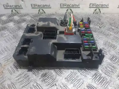Second-hand car spare part fuse box unit for peugeot 307 break / sw (s1) break xs oem iam references 9651197580 9651196880 