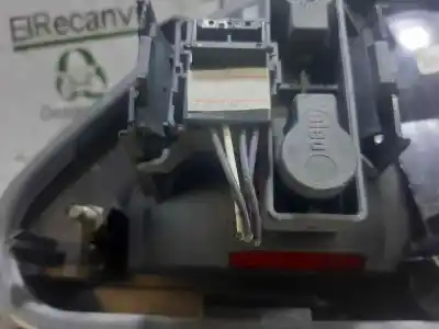 Peça sobressalente para automóvel em segunda mão Farolim Interior Traseiro Direito por RENAULT MEGANE I SCENIC (JA0) 1.6 16V Kaleido 107 CV / 79 KW Referências OEM IAM 7700428053  