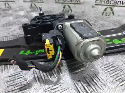 Peça sobressalente para automóvel em segunda mão elevador de vidros dianteiro direito por lancia ypsilon (402) 30th anniversary referências oem iam 51833742  2 pins