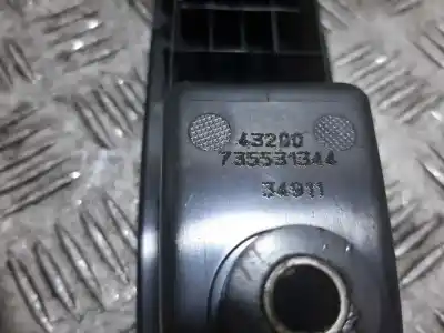 Tweedehands auto-onderdeel linker voorruit schakelaar voor lancia ypsilon (402) 30th anniversary oem iam-referenties 735531344