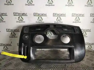 Pièce détachée automobile d'occasion grille d'aération pour renault scenic ii authentique 120 cv / 88 kw références oem iam 8200140720  