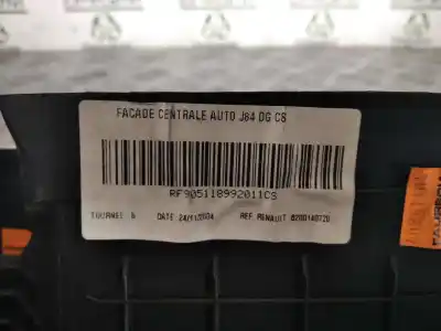 Pièce détachée automobile d'occasion grille d'aération pour renault scenic ii authentique 120 cv / 88 kw références oem iam 8200140720  