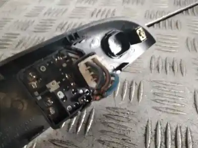 Автозапчасти б/у выключатель левого переднего окна за daewoo matiz se ссылки oem iam 96563826  612w13340