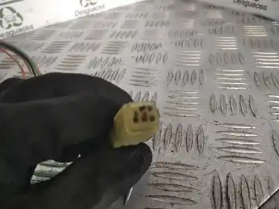 Pezzo di ricambio per auto di seconda mano luci posteriori destra per opel agila básico riferimenti oem iam 084421937r  