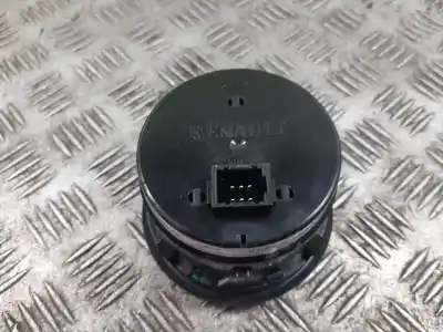 Автозапчастина б/у контроль опалення / кондиціонації для renault espace iv (jk0) authentique посилання на oem iam 8200367333  