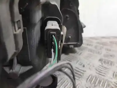 Second-hand car spare part left headlight for renault modus confort dynamique 98 cv / 72 kw oem iam references   