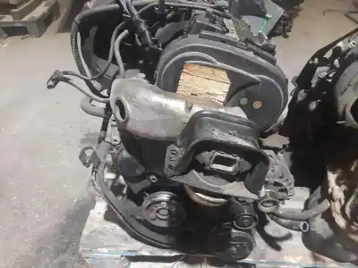 Peça sobressalente para automóvel em segunda mão motor completo por peugeot 307 (s1) 1.4i 16v 90 xr clim+ referências oem iam kfu  int.c-3