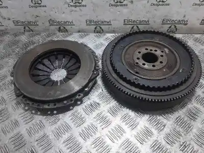 Second-hand car spare part clutch kit for opel corsa d 1.3 16v cdti oem iam references 55572509  