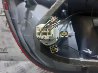 Автозапчастина б/у правий ліхтар для toyota yaris (ncp1/nlp1/scp1) 1.3 16v cat посилання на oem iam 5308701  