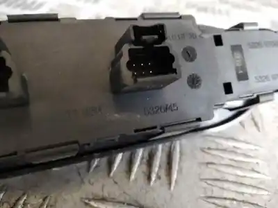Piesă de schimb auto la mâna a doua Panou Comandã Geamuri Electrice Fațã Stânga pentru PEUGEOT 307 BREAK / SW (S1) SW Referințe OEM IAM 53269704  