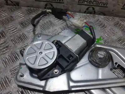 Pièce détachée automobile d'occasion LÉVE GLACE AVANT GAUCHE pour RENAULT TWINGO (CO6)  Références OEM IAM   2 PINS
