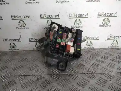 İkinci el araba yedek parçası röle/sigorta kutusu için toyota yaris (_p9_) 1.33 vvt-i (nsp90_) oem iam referansları   