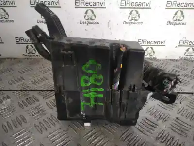 Pièce détachée automobile d'occasion boîtes à fusibles pour toyota yaris (_p9_) 1.33 vvt-i (nsp90_) références oem iam 