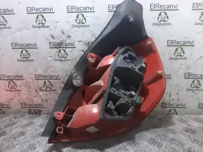 Peça sobressalente para automóvel em segunda mão farolim traseiro esquerdo por renault clio iii pack authentique referências oem iam 89035079  