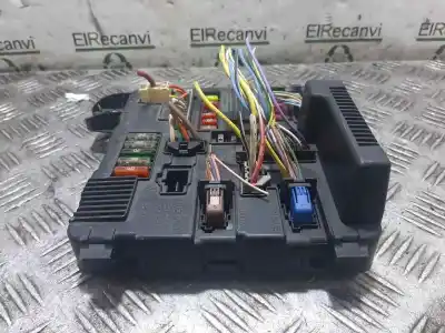 Pièce détachée automobile d'occasion BOÎTES À FUSIBLES pour RENAULT SCENIC II  Références OEM IAM 8200306032  S118399200