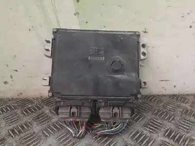 Peça sobressalente para automóvel em segunda mão centralina de motor uce por suzuki swift berlina (mz) gl referências oem iam 3392063jh