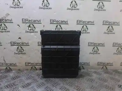 Second-hand car spare part fuse box unit for citroen c3 (f desde 11/2001) 1.1 8v oem iam references 9650585780  