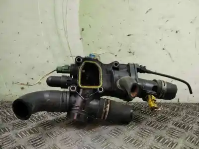 Pezzo di ricambio per auto di seconda mano termostato per peugeot 407 2.0 16v cat riferimenti oem iam 9646439080  9651514280